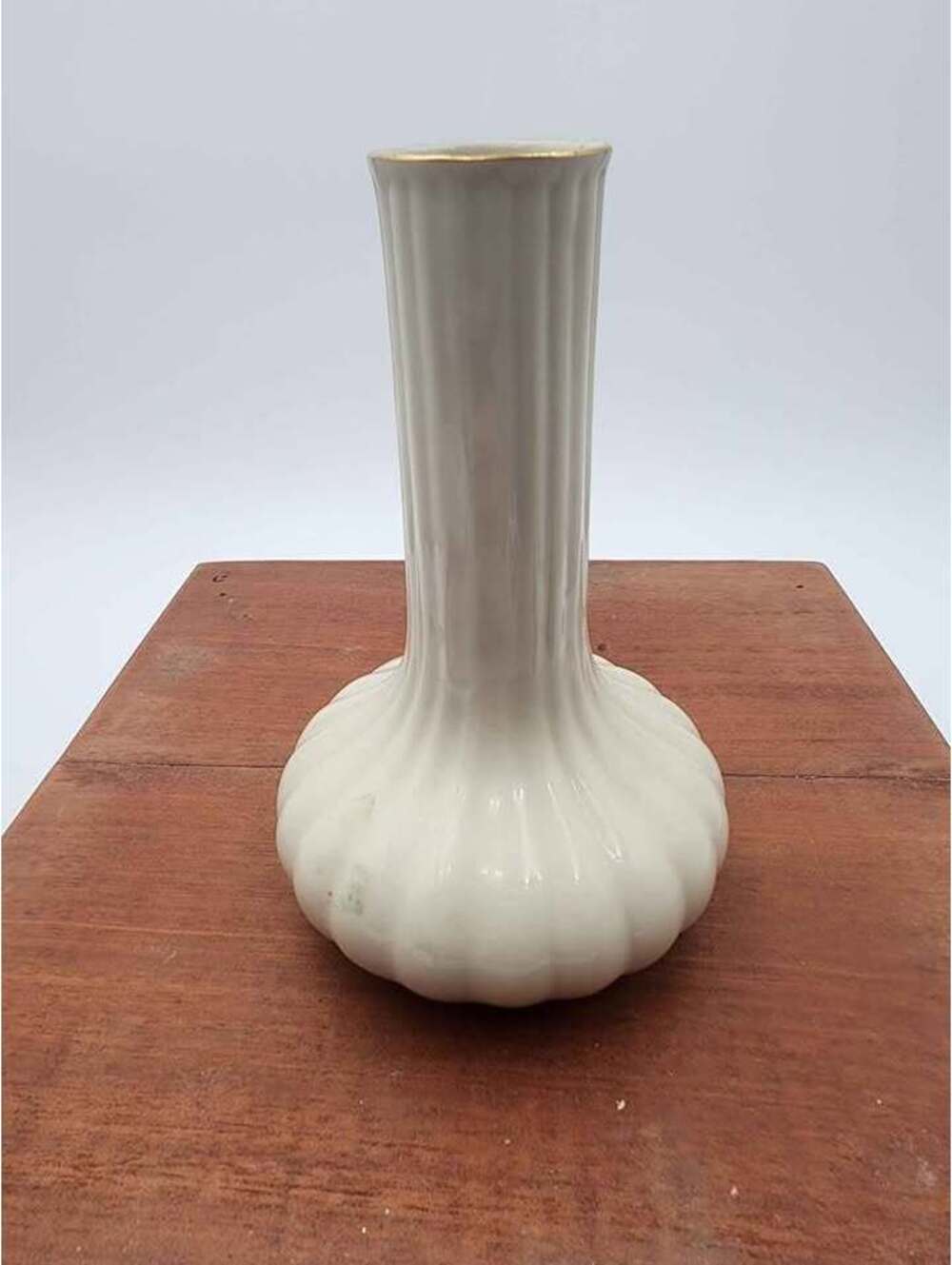 Vintage Toyo Japan Signature Collection Ribbed Ceramic Vase